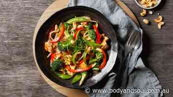 Chris Hemsworth's low-carb stir-fry 30 minute recipe is perfect for weekly meal prep - Body and Soul