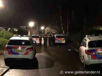 Daders vluchten na gewapende overval in Eibergen; politie ontdekt bij toeval drugs