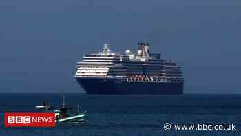 Coronavirus: Rejected cruise ship finally docks in Cambodia