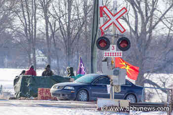 No quick fix to pipeline protests, Trudeau says, as rail links severed