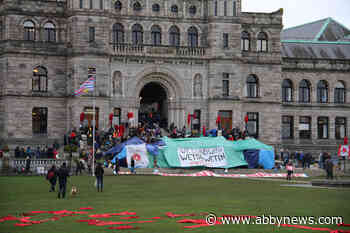 Injunction granted allowing police to arrest pipeline protesters at B.C. legislature