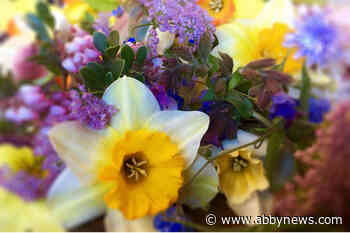 Flower-lovers tackle waste, push industry towards sustainable measures