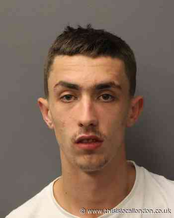 Man who threatened Barnes pub-goers with knife jailed for robbery spree