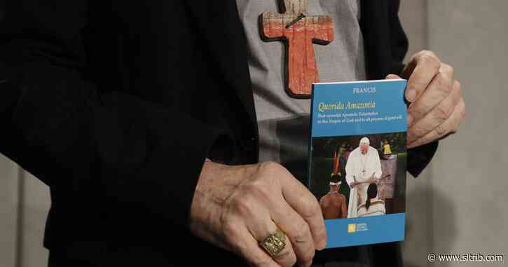 Commentary: Pope Francis punts on married priests