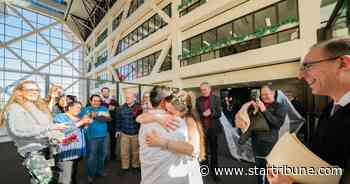 More than 30 Twin Cities couples ask: Will you be my Valentine, and my lawfully wedded spouse?