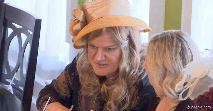 Gordon Ramsay Goes Undercover As a Woman in Latest Episode of His Show