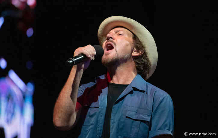 Pearl Jam preview new single – but you have to point your phone at the moon to hear it
