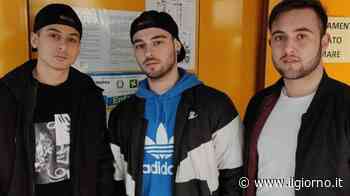 Erba, ritrovano un borsello pieno di denaro e lo restituiscono al proprietario - IL GIORNO