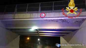 Buccinigo di Erba, grande spavento: si staccano calcinacci dal ponte della provinciale - CiaoComo.it