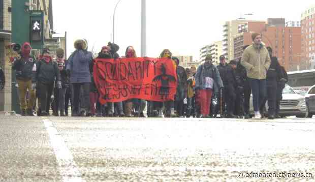 Protesters rally in support of Wet'suwet'en in downtown Edmonton