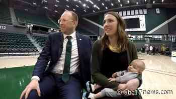 Mom, dad, and a dozen aunts: Coaching is a family affair for Portland State pair - ABC17News.com