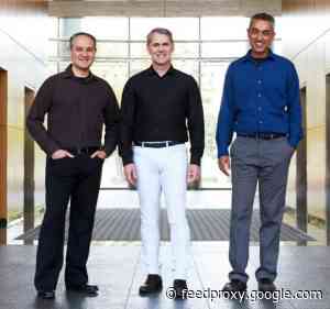 Ex-Apple exec being sued by Apple accuses firm of poaching his staff