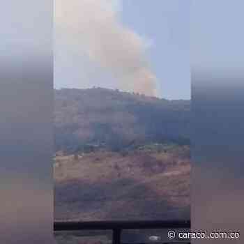 VIDEO: Hombre en pronóstico reservado tras incendio forestal - Caracol Radio