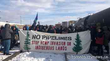 Anti-pipeline protesters block trains leaving Vaughan rail yard in solidarity with Wet’suwet’en