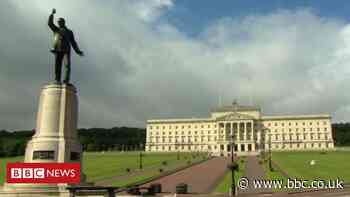 Stormont: Names of special advisers and salaries published