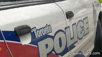Toronto police search for scene after shooting victim walks into local hospital - CP24 Toronto's Breaking News