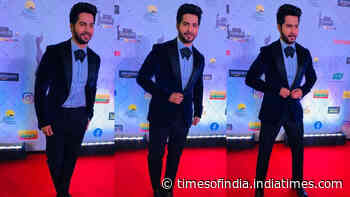 65th Amazon Filmfare Awards red carpet: Varun Dhawan throws light on his favourite performances, also talks about upcoming projects