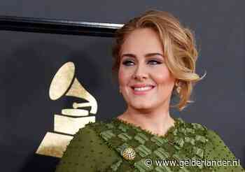 Adele voltrekt huwelijk van beste vriendin