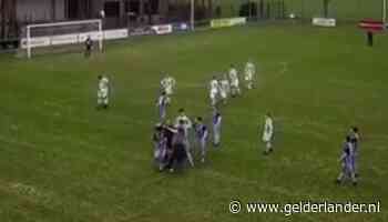 Scheidsrechter slaat voetbaltrainer bloedneus bij jeugdduel in Elst