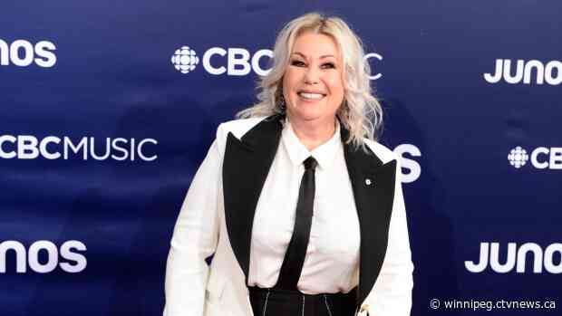 Alberta woman buys Jann Arden tickets for a stranger in Winnipeg after viral tweet