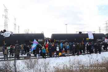 ‘I stand with Wet’suwet’en’ Passengers impacted by railway blockades share their stories