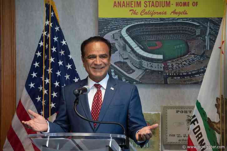 Anaheim mayor faces recall effort