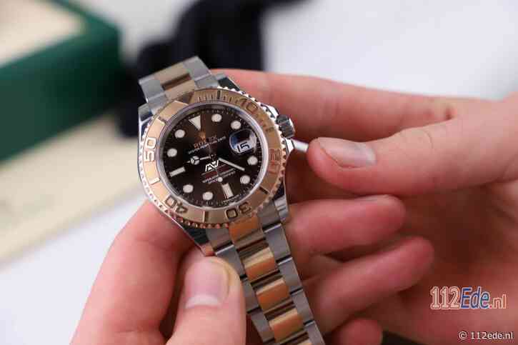 Man uit Ede moet Rolex, Maserati en gouden ring afstaan