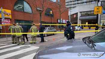 Man in his 20s seriously injured in downtown Toronto shooting - CBC.ca