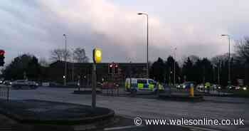 Bomb disposal teams dispatched to Penarth after discovery of suspected military ordnance