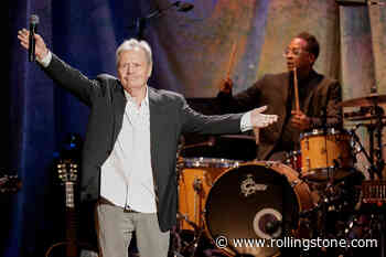 Delbert McClinton Tells Chris Shiflett About the Time He Met John Lennon
