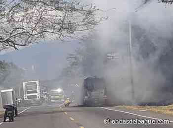 Incendio vehicular en la vía a Buenos Aires - Ondas de Ibagué
