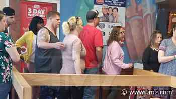 Mama June and Geno Doak Spotted at Florida Golden Corral