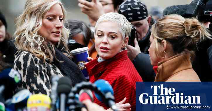 Rose McGowan says she regrets Natalie Portman Oscars dress comments