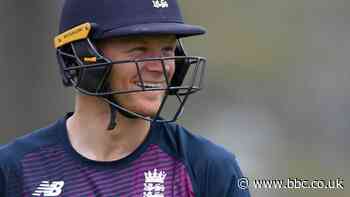Sam Billings: Wicketkeeper-batsman extends Kent contract until 2022