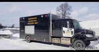 1 dead after snowmobiling accident on Lake Simcoe: Orillia OPP - Global News