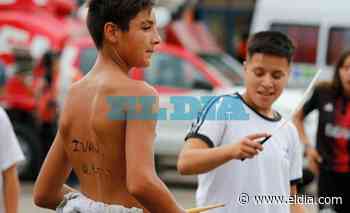 Marcharon para reclamar "justicia" por Franco Coronel, el joven asesinado en Villa Elisa - Diario El Dia. www.eldia.com