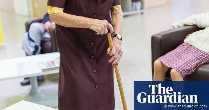 Social care leaders criticise plans for immigration salary threshold