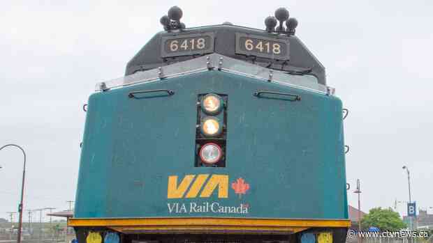 Via Rail to temporarily lay off 'close to' 1,000 employees