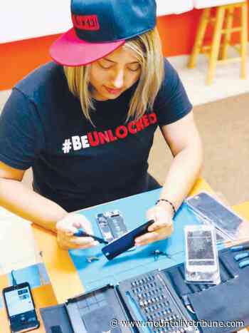 Self-taught entrepreneur is living her passion - Mount Olive Tribune