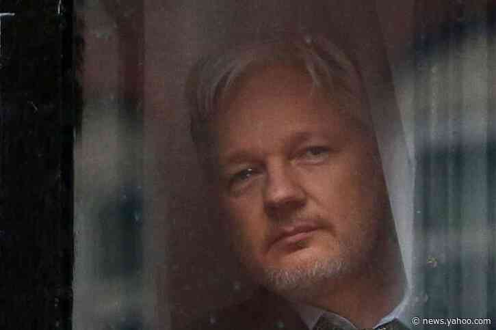 White House rejects Julian Assange lawyer's claim Trump offered pardon for denying Russia hacked the DNC