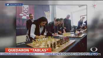 Arturo Herrera juega ajedrez con el campeón peruano Jorge Cori Tello - Noticieros Televisa