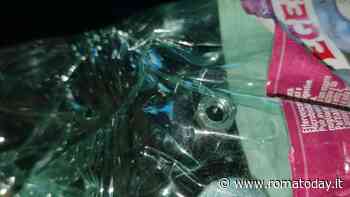Metro Anagnina: bulloni nelle bottiglie, danneggiata macchina mangiaplastica appena installata