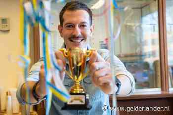 ‘Hoemoes dà òk alweer’ verkozen tot beste carnavalskraker