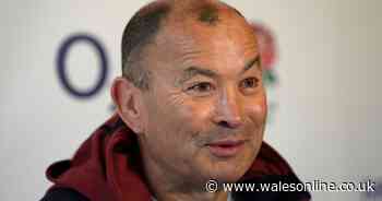 England boss Eddie Jones apologises to reporter for remark as footage shows awkward press conference exchange