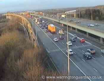 45-minute delays on M6 in Warrington as lane is closed