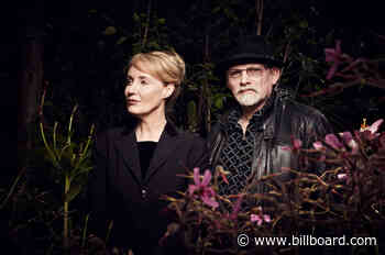 Here's What To Expect From Dead Can Dance's First U.S. Shows in Seven Years
