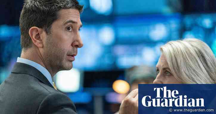 TV tonight: David Schwimmer's comedy sleuth