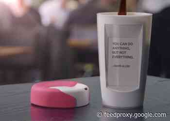 Fuffee mug uses heat to power integrated E Ink display