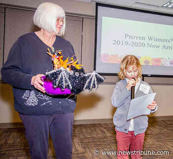 Teacher creates teaching opportunity through garden-centric poetry contest - Jefferson City News Tribune