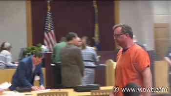 Ex-teacher appears in Omaha court on child enticement charge - WOWT